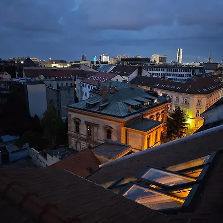 69 - Old Town, 125m2, Free Parking, View Apartment *