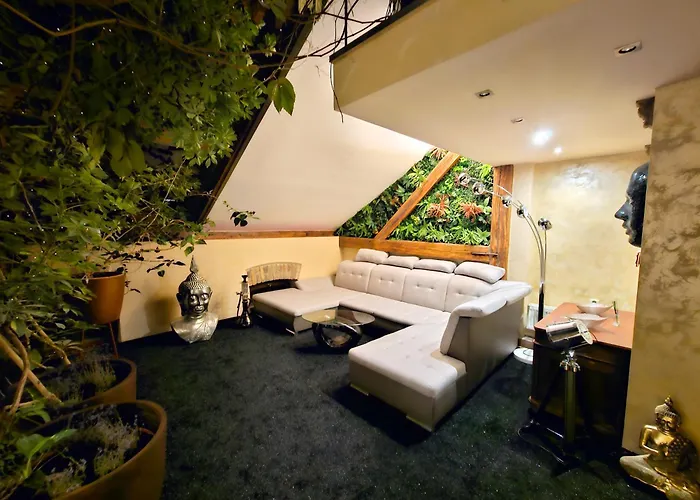 69 - Old Town, 125m2, Free Parking, View Pozsony