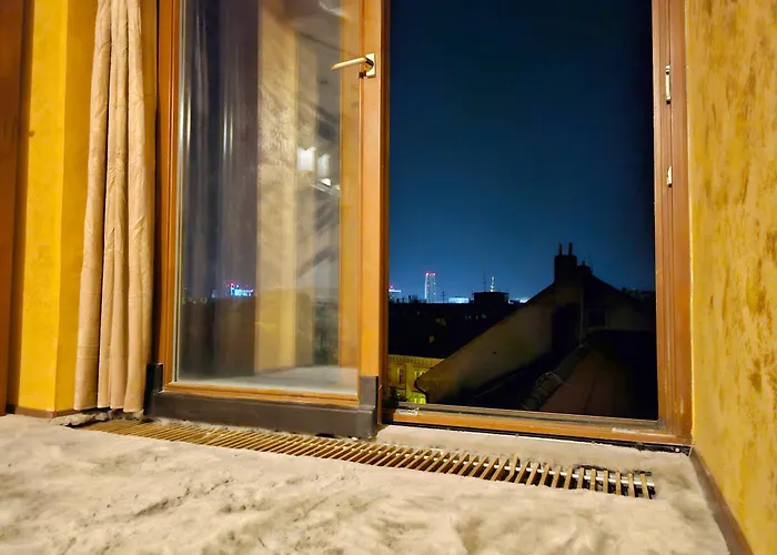 69 - Old Town, 125m2, Free Parking, View Pozsony